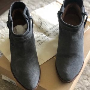 JOIE Ajax (Style#: SCN-1312) Suede Bootie.